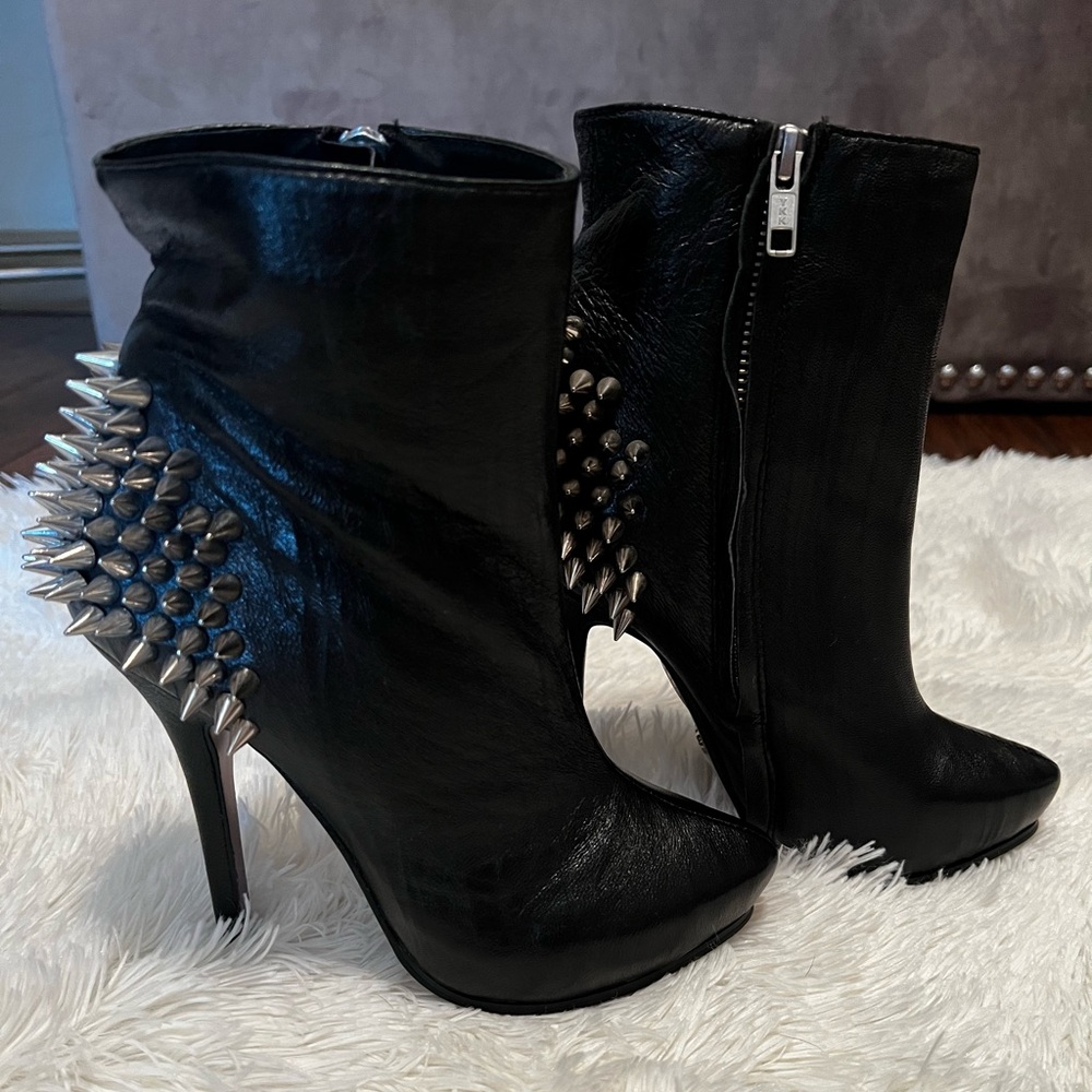 Givanno Spiked Boots
